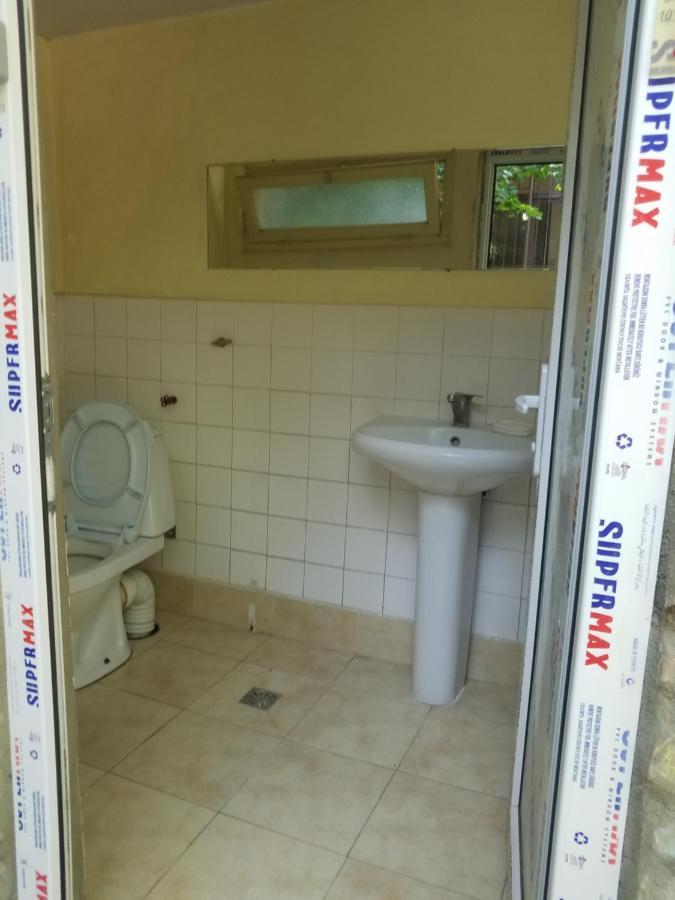 Уиут Ниниа Сад Apartment Tbilisi Ngoại thất bức ảnh