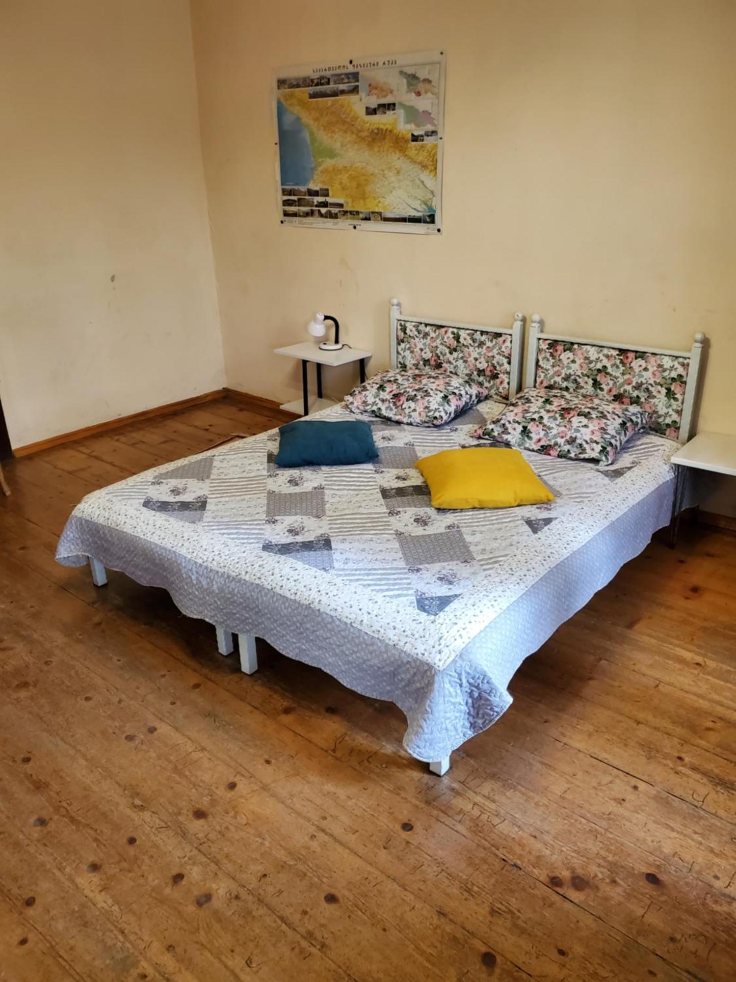 Уиут Ниниа Сад Apartment Tbilisi Ngoại thất bức ảnh